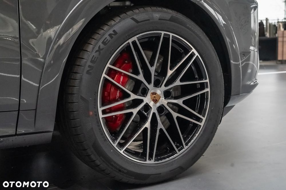 Porsche Cayenne S E-Hybrid PHEV Black Edition - 10