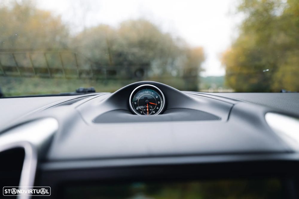 Porsche Cayenne - 43