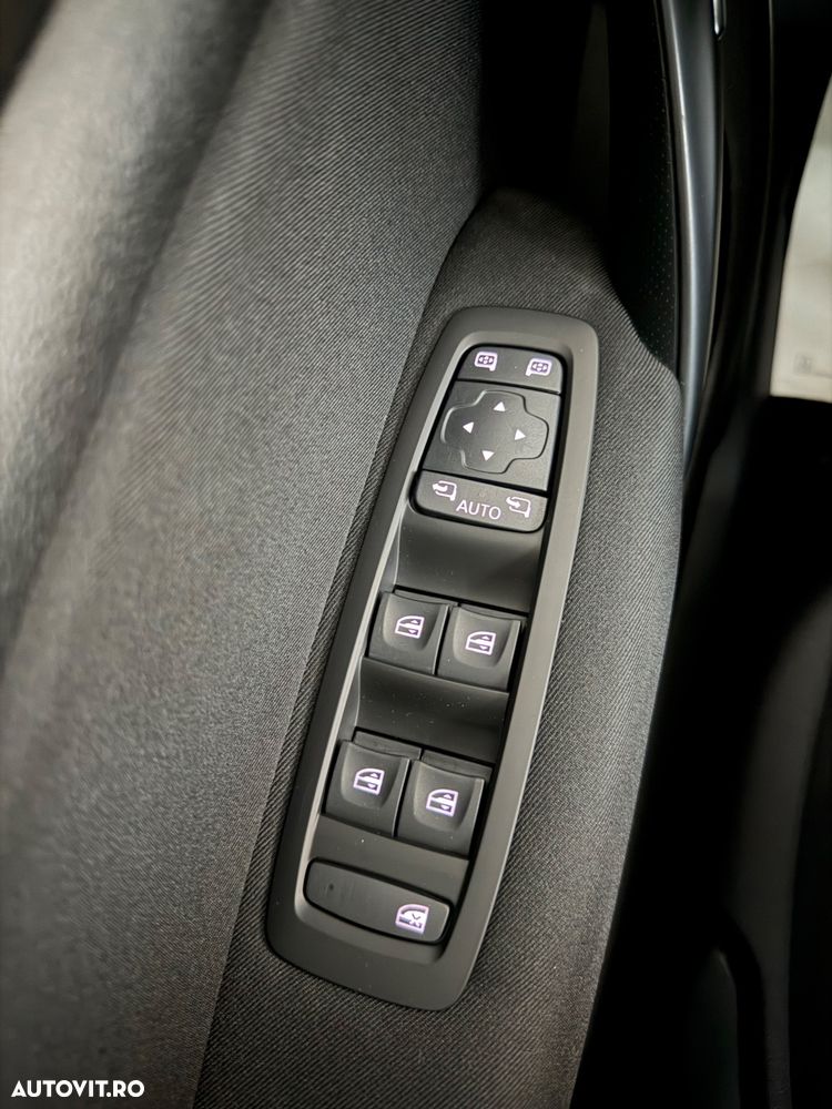 Renault Megane ENERGY dCi Zen - 21