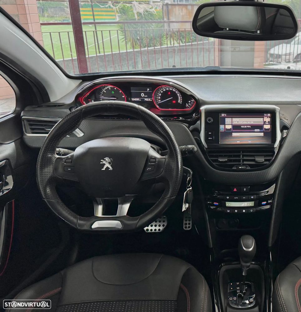 Peugeot 2008 1.2 PureTech GT Line EAT6 - 14