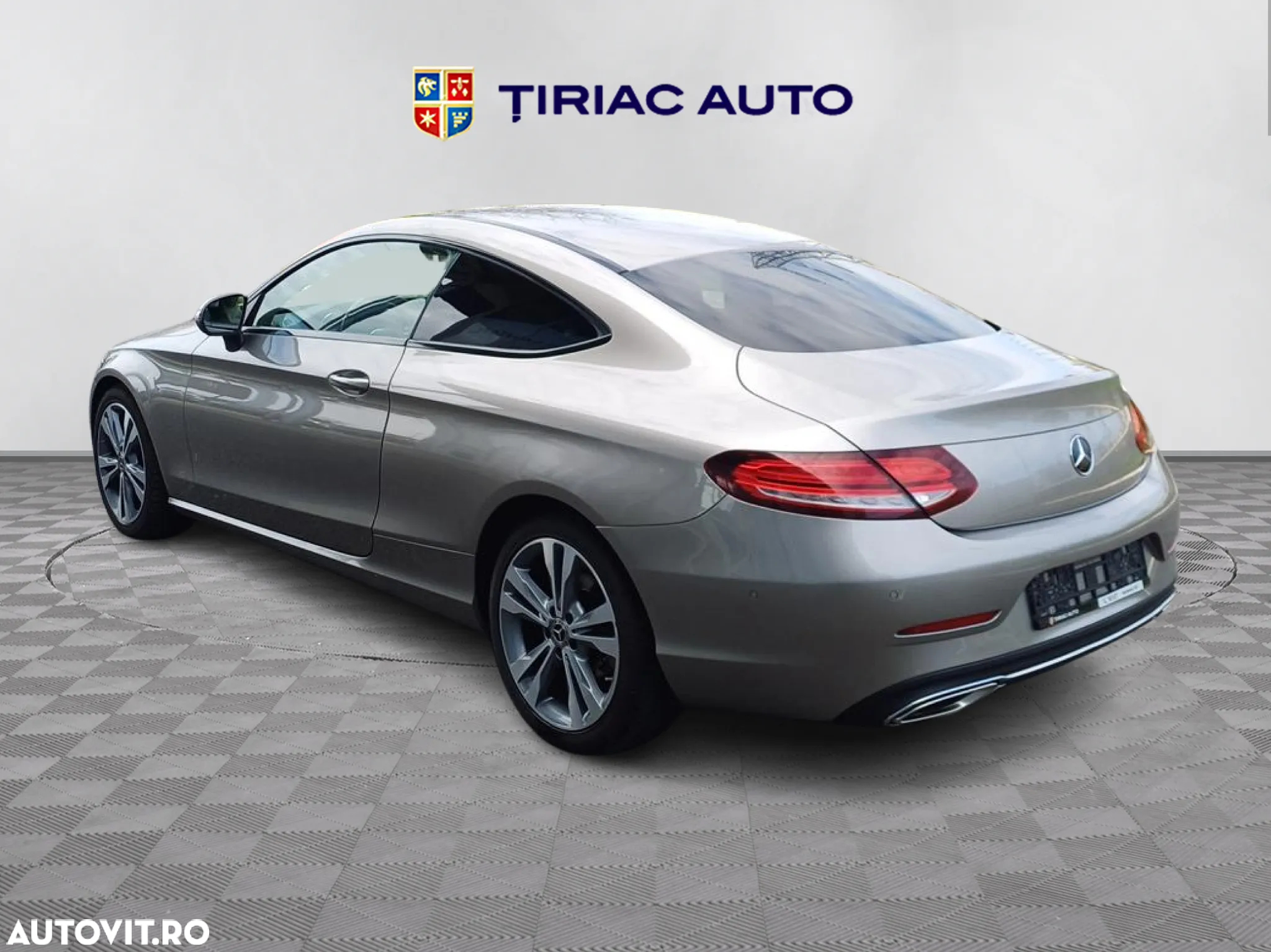 Mercedes-Benz C - 4