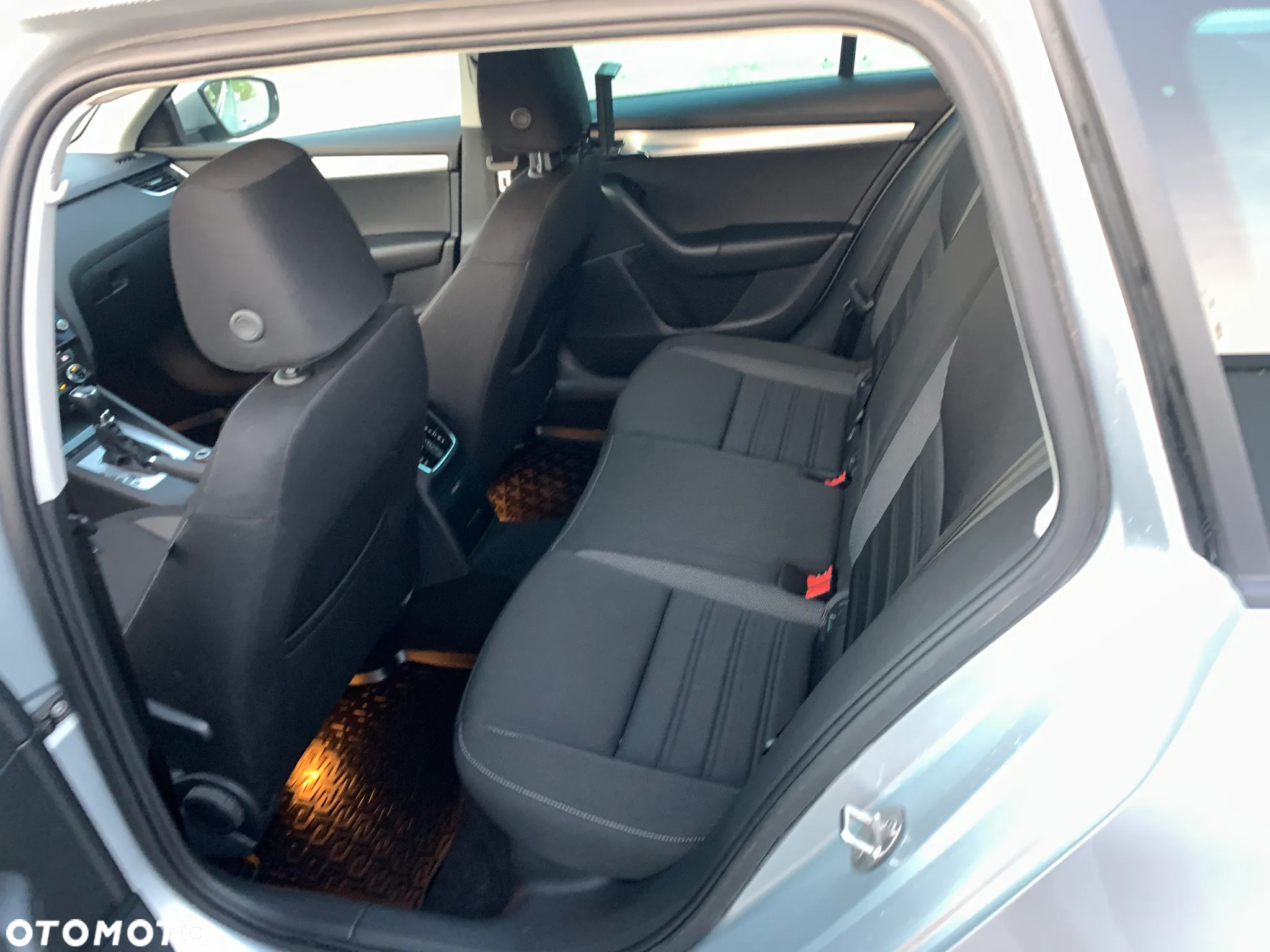 Skoda Octavia 2.0 TDI DSG Sportline - 14