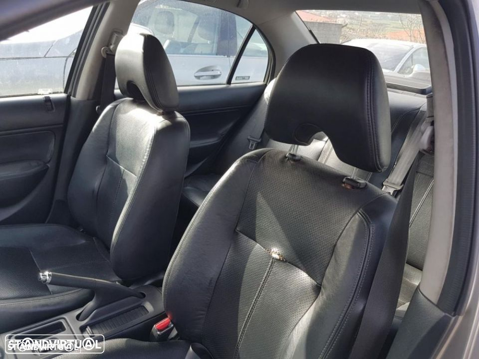 Honda Civic Ima 2005 para peças - 3