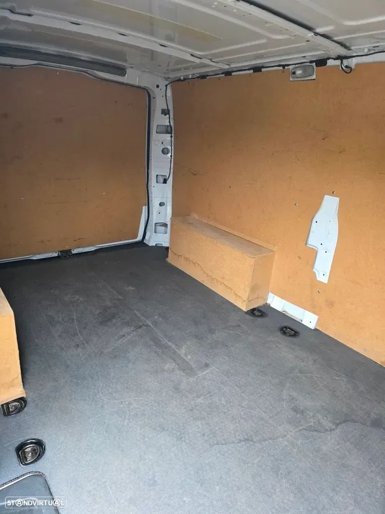 Mercedes-Benz Vito Furgão Longo 114CDI - 15