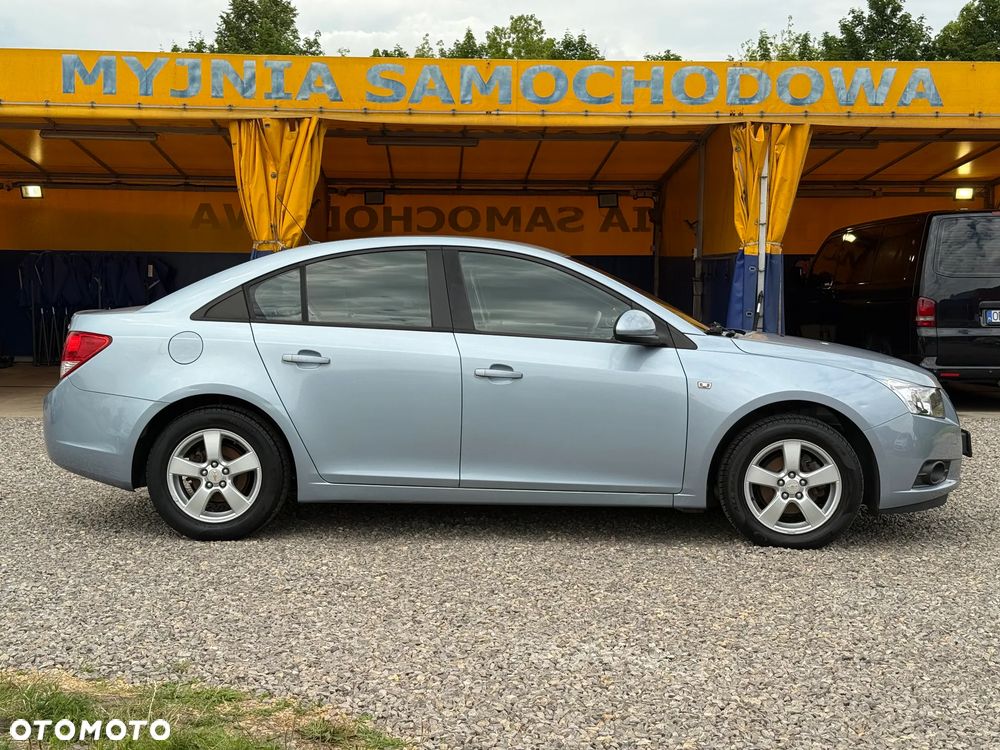 Chevrolet Cruze - 5