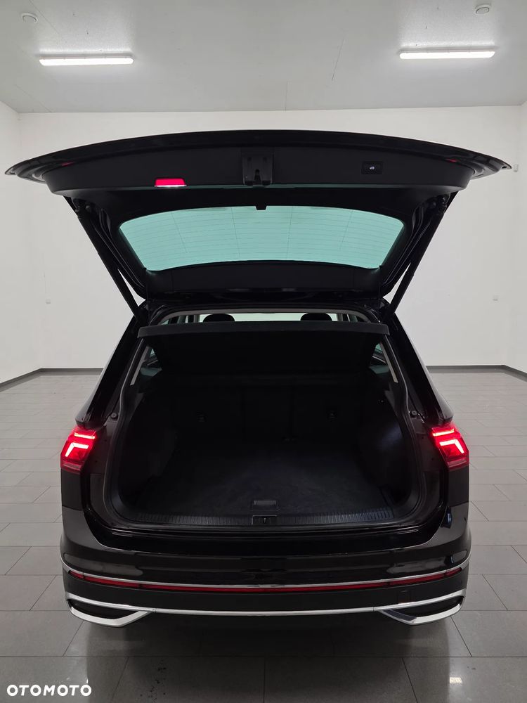 Volkswagen Tiguan 2.0 TSI 4Mot Elegance DSG - 37