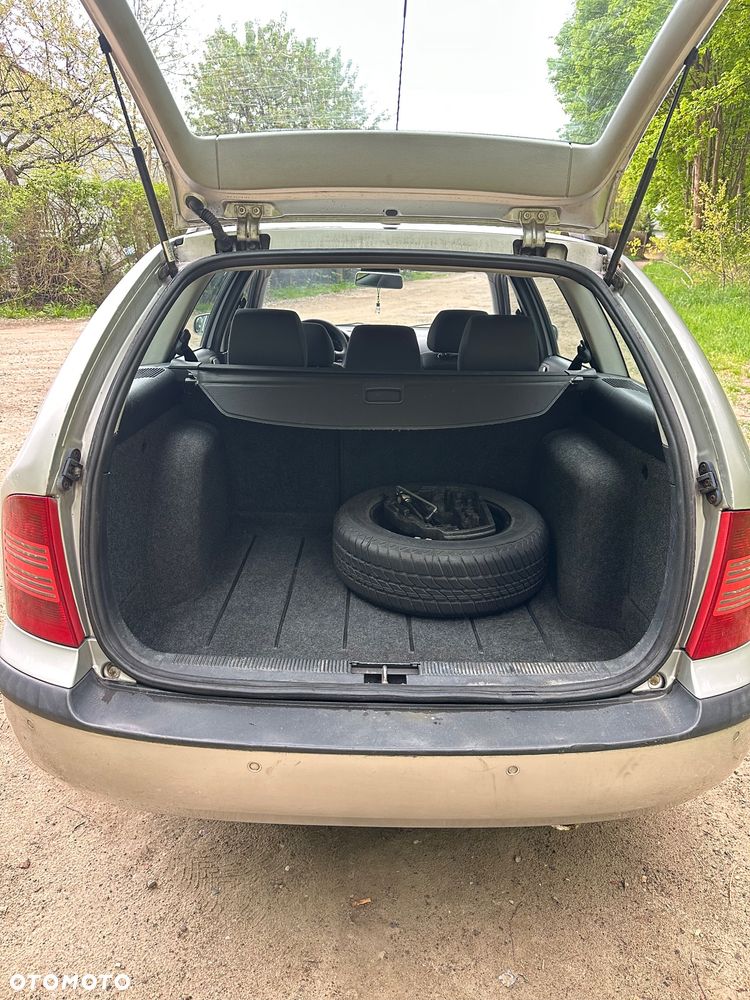 Skoda Octavia 1.6 Tour - 6