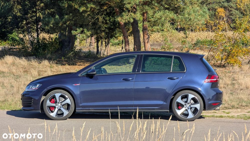 Volkswagen Golf GTI Performance BlueMotion Technology DSG - 11