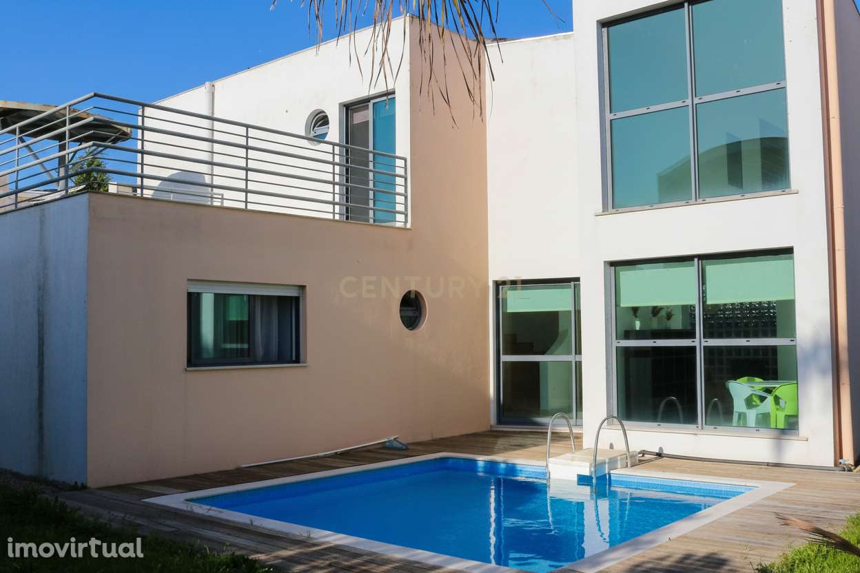 Moradia T3 com Piscina Privativa | Viver com tranquilidade no Palmela - Grande imagem: 3/31