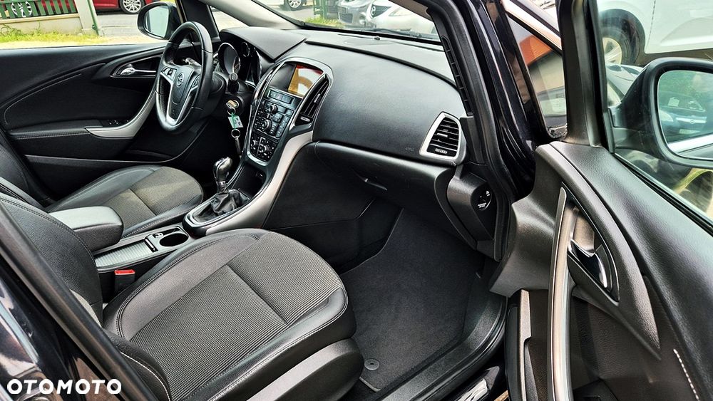 Opel Astra 1.4 T Cosmo S&S - 37