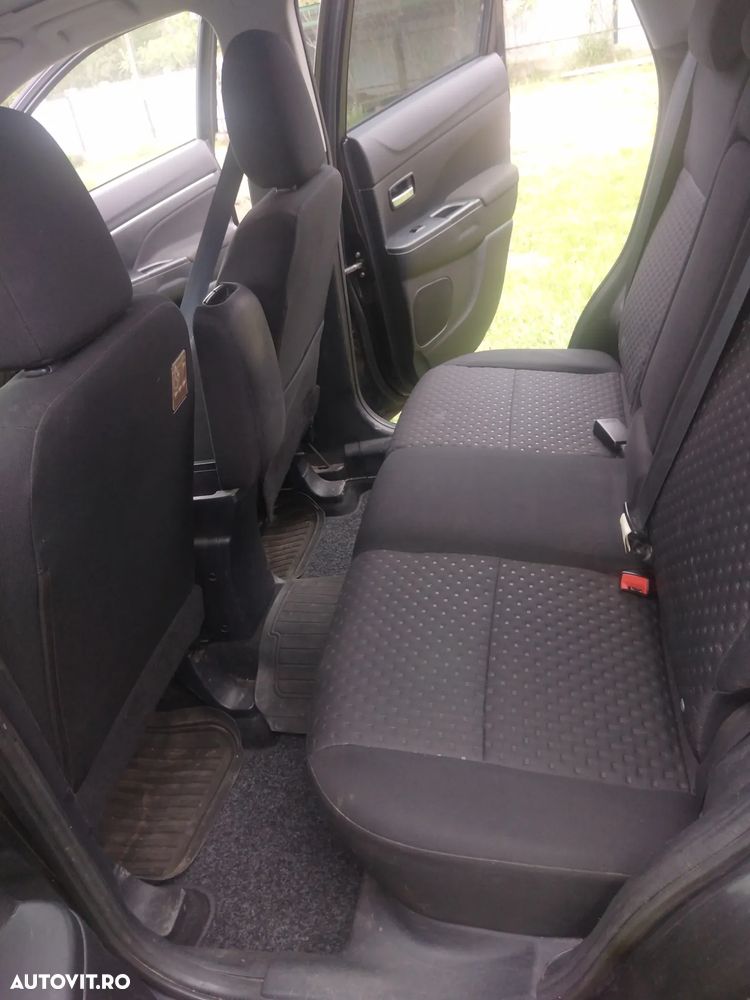 Mitsubishi ASX - 17