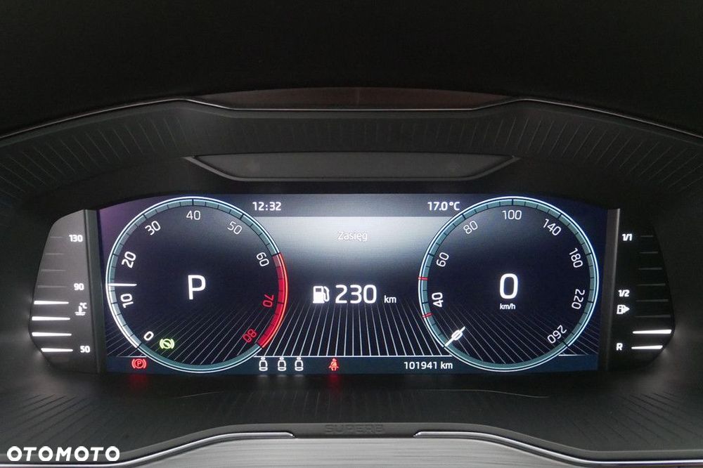 Skoda Superb 1.5 TSI Ambition DSG - 9
