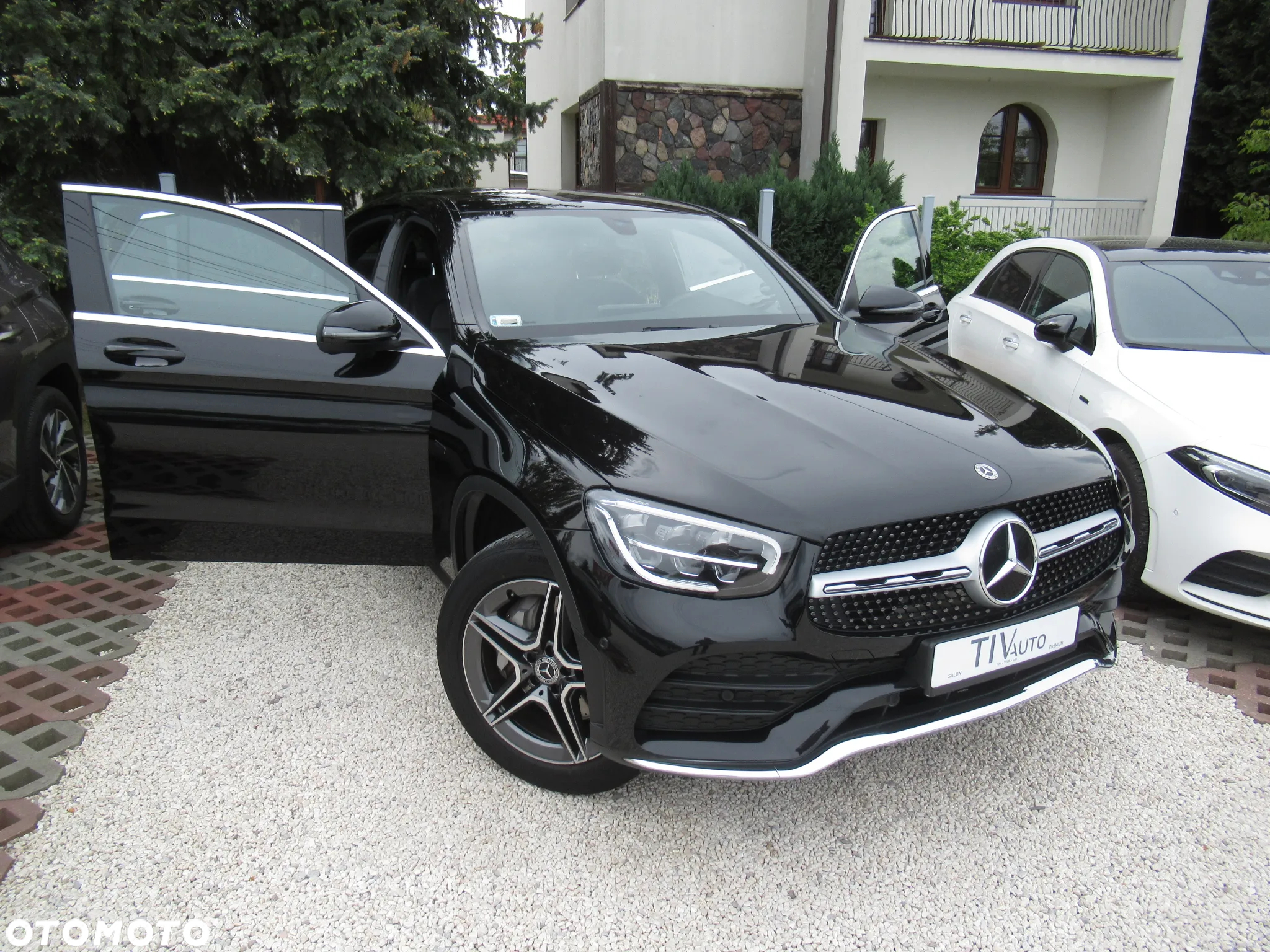 Mercedes-Benz GLC - 37