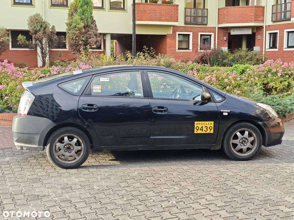 Toyota Prius 1.5 VVT-i Sol (nav) - 2