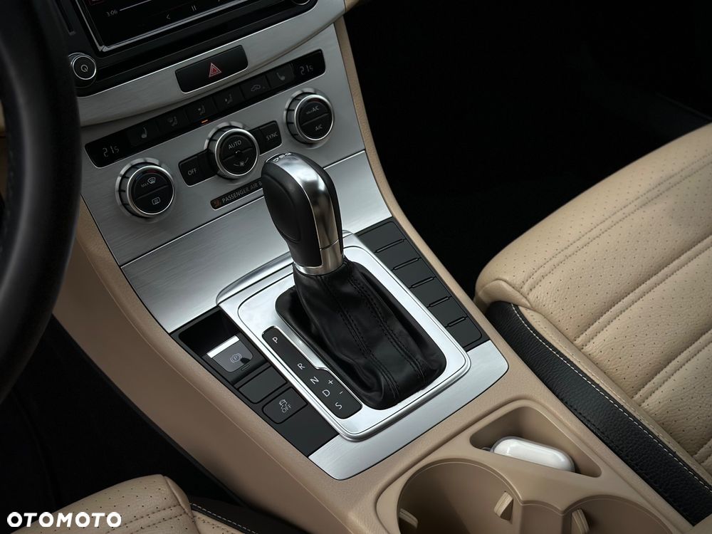 Volkswagen CC 2.0 TSI DSG - 27