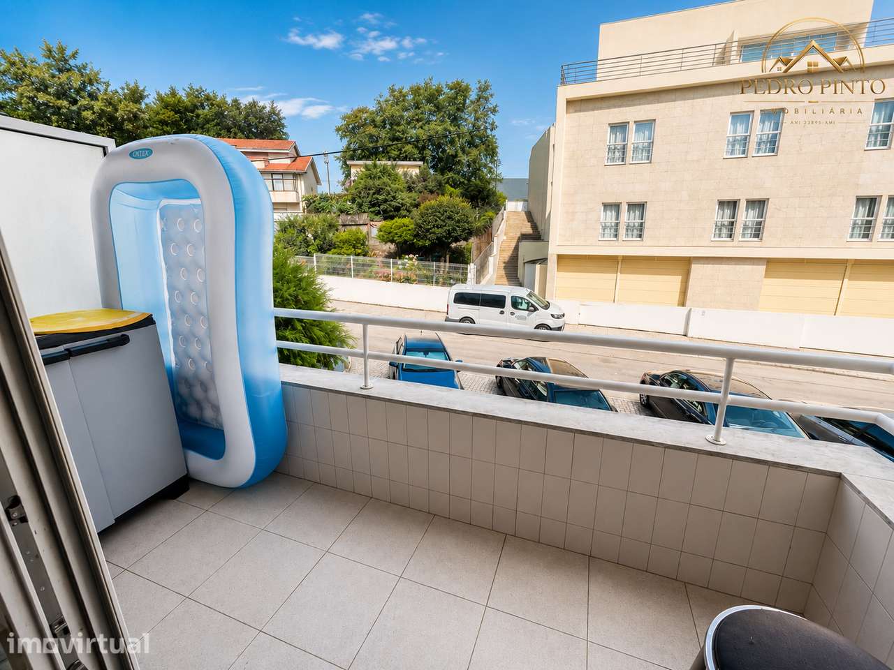 T2 remodelado em Vilar do Paraíso com Garagem Fechada - Grande imagem: 4/29