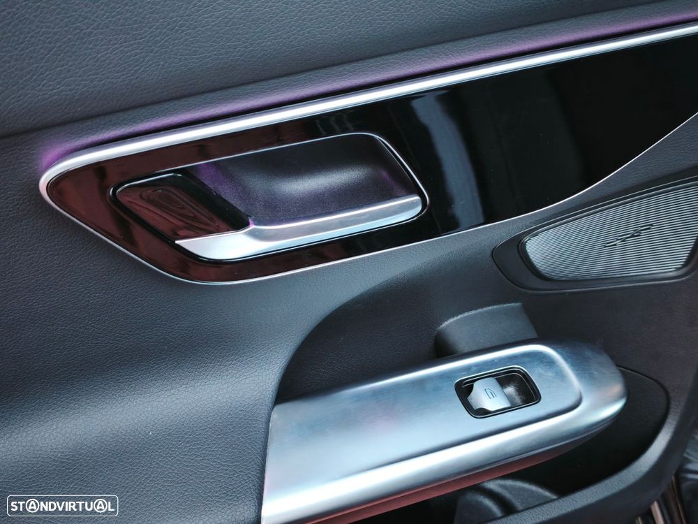 Mercedes-Benz C 220 d Avantgarde - 26