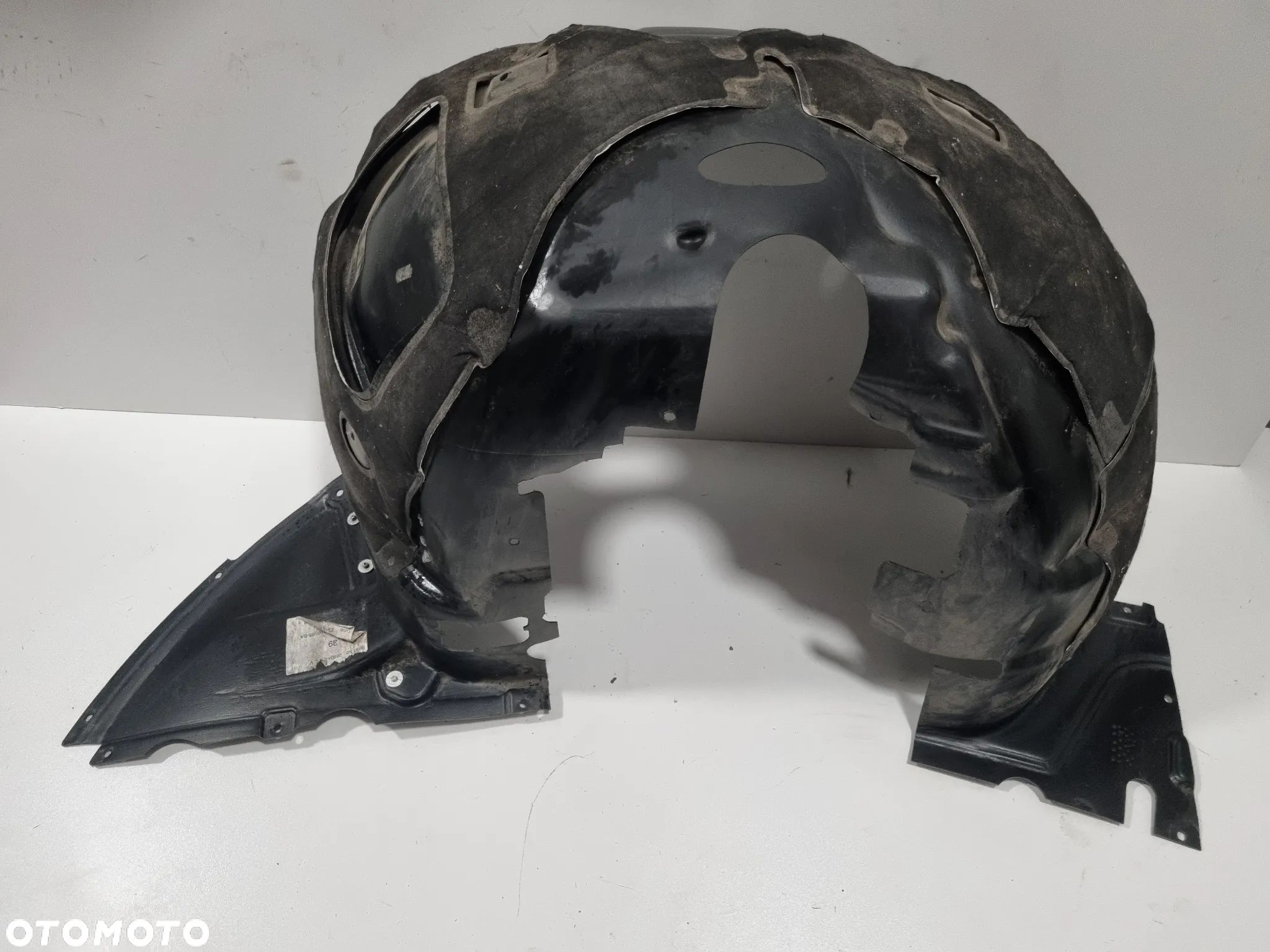 Nadkole przednie prawe Aston Martin V8 Vantage bg33-l166562-ba - 1
