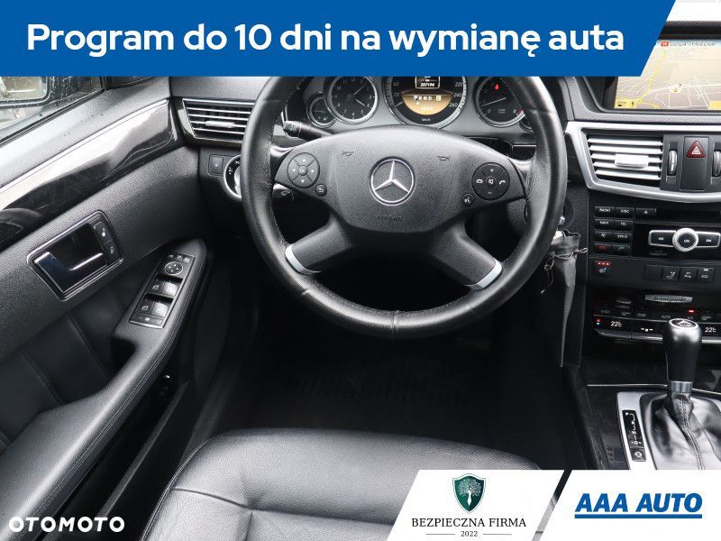 Mercedes-Benz Klasa E - 9