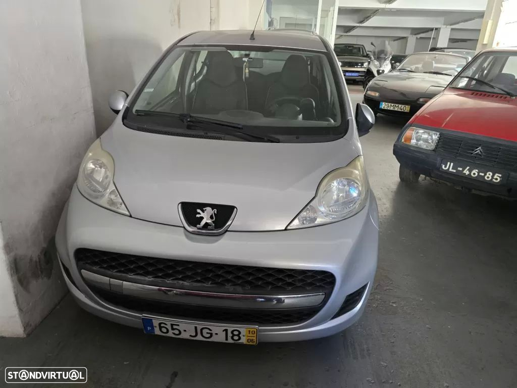 Peugeot 107 1.0 Black&Silver E5 - 2