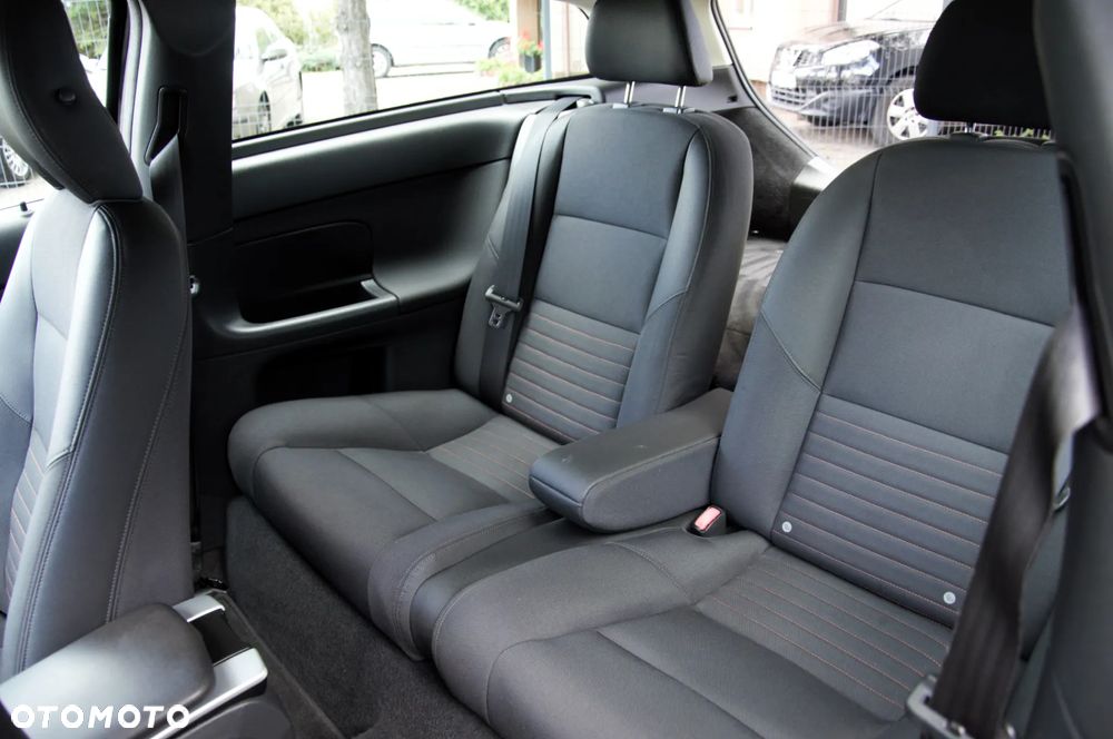 Volvo C30 D3 Kinetic - 2