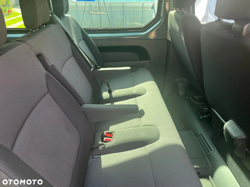 Renault Trafic 2.0 dCi - 10
