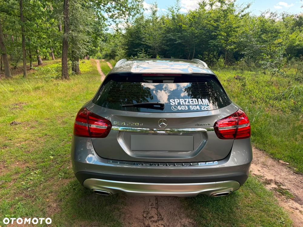 Mercedes-Benz GLA 220 d 4-Matic AMG Line - 34