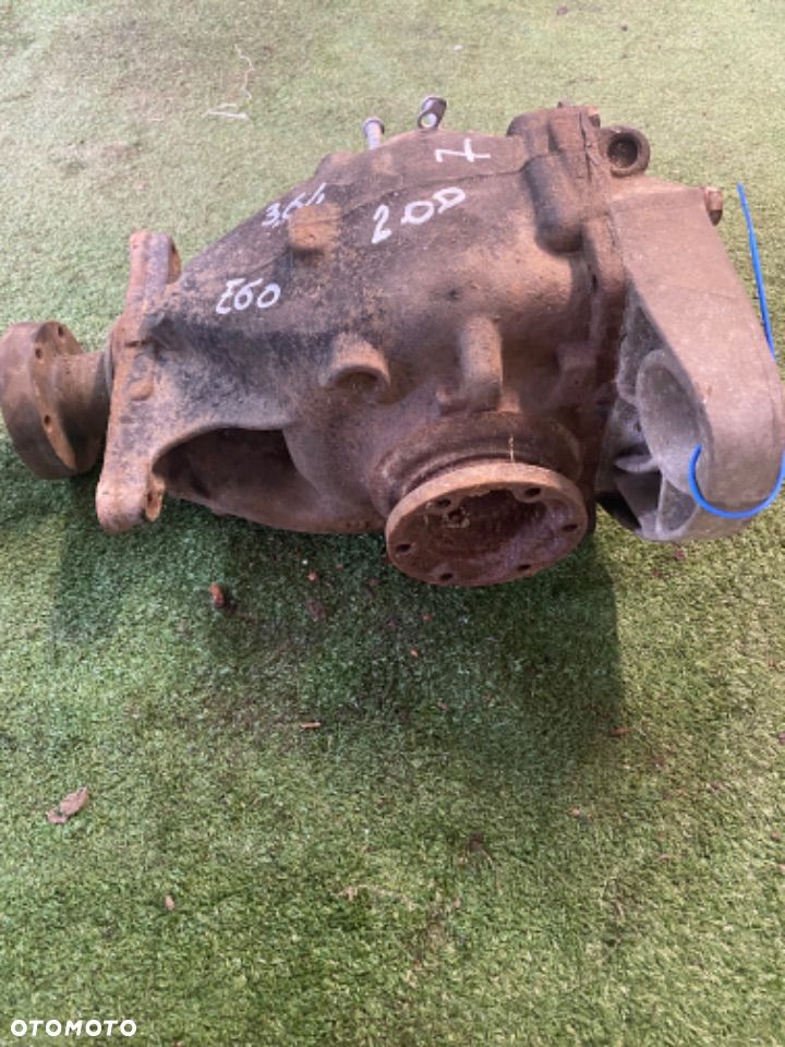 BMW 5 E60 E61 DYFER 2.0D 3.64 - 5