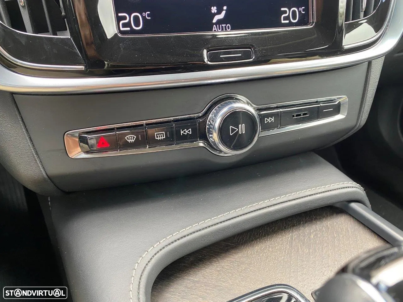 Volvo V90 Cross Country 2.0 D4 Pro AWD Geartronic - 44