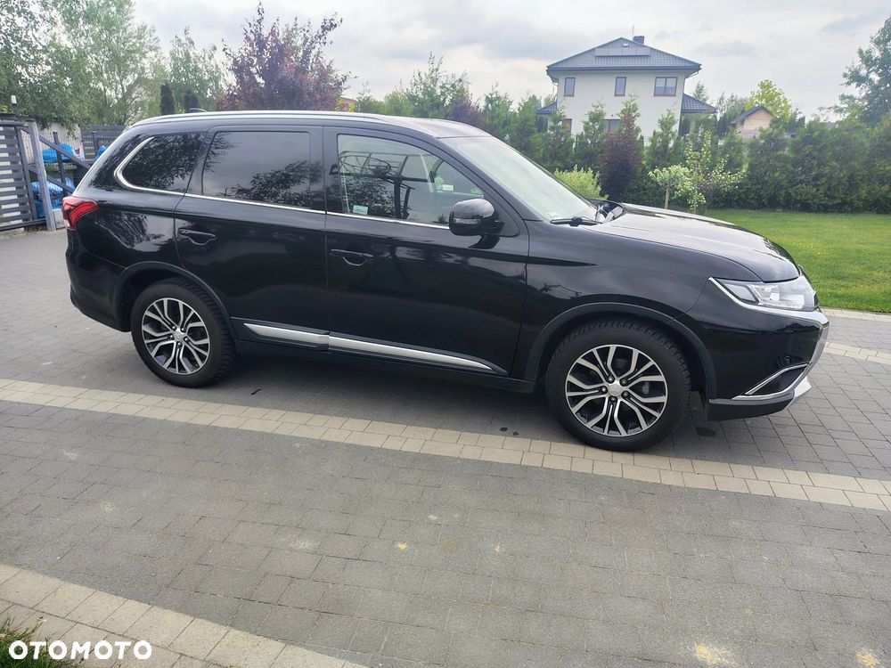 Mitsubishi Outlander 2.0 Intense + 4WD CVT - 30