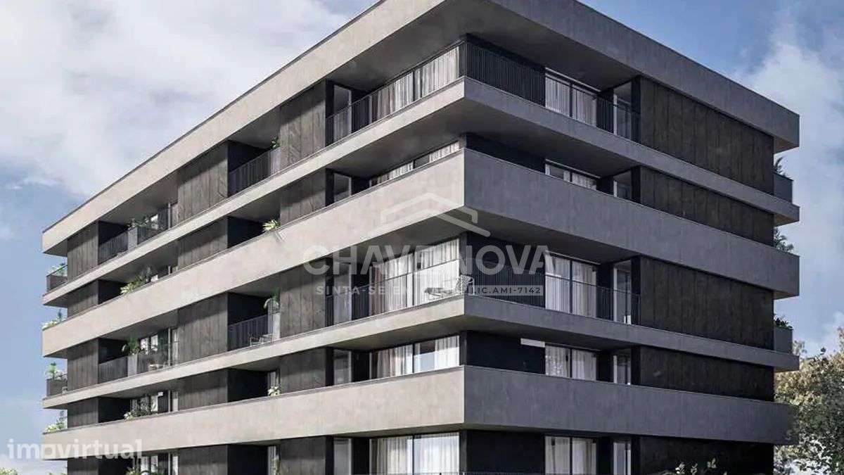 T2 Novo c/ Lugar de Garagem em S. João da Madeira - Grande imagem: 4/24