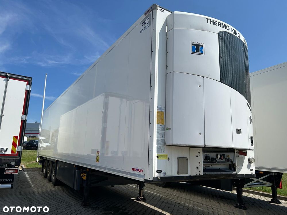 Schmitz Cargobull Kwiatówka; ThermoKing SLXi300; szyna STD; uchwyty promowe - 1