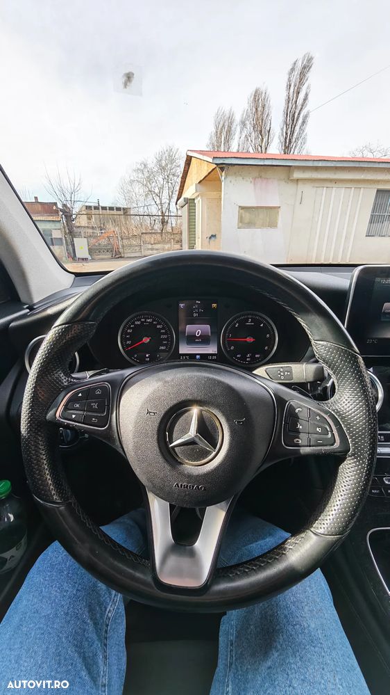 Mercedes-Benz GLC 220 d 4Matic 9G-TRONIC - 9