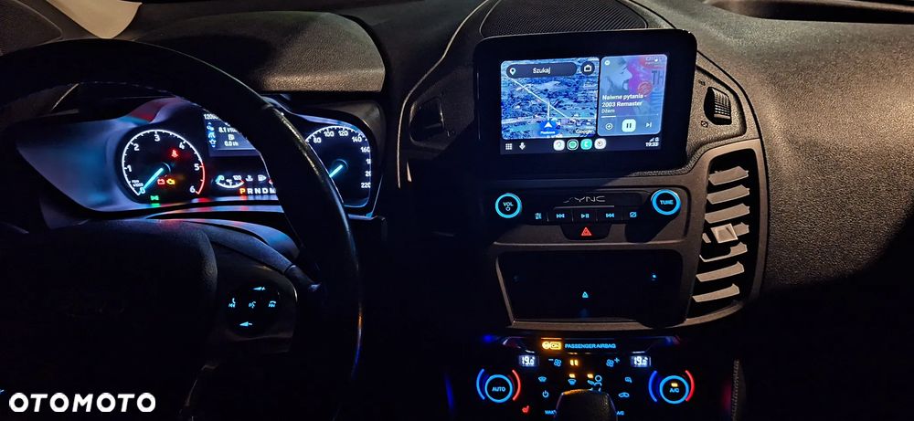 Ford TRANSIT CONNECT - 22