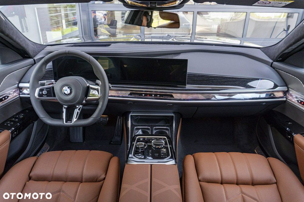 BMW Seria 7 - 16