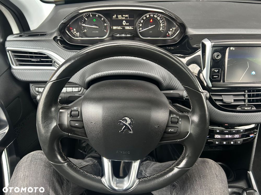 Peugeot 2008 PureTech 82 Access - 31