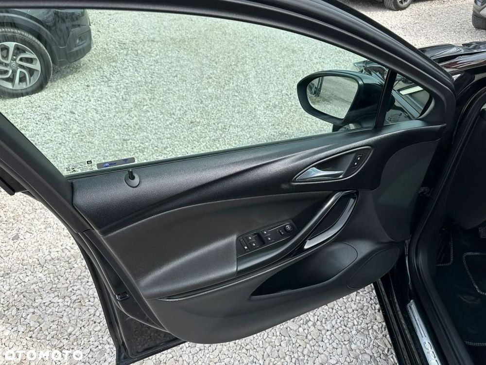 Opel Astra 1.4 Turbo Innovation - 16