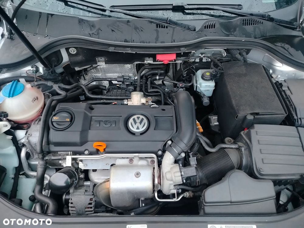 Volkswagen Passat - 12