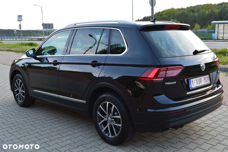 Volkswagen Tiguan - 10
