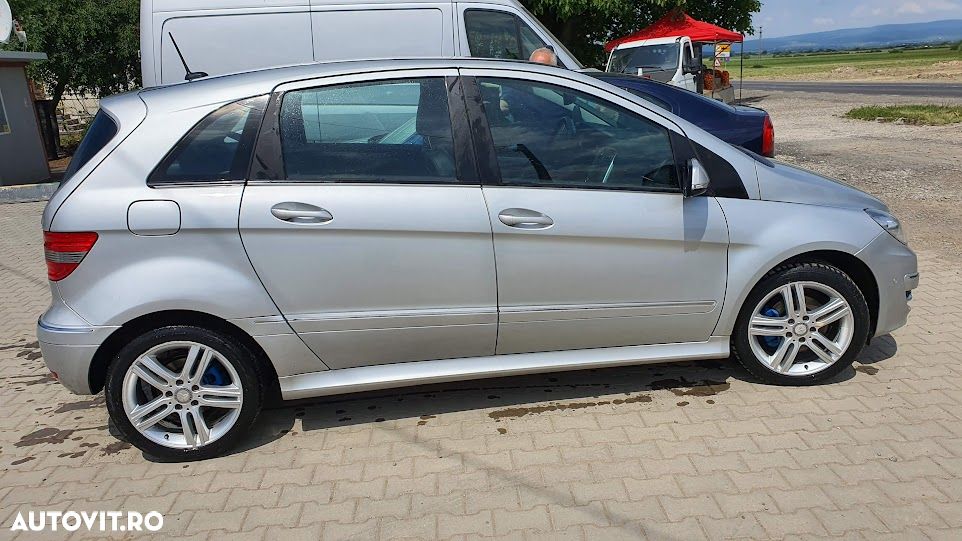 Mercedes-Benz B 200 - 2