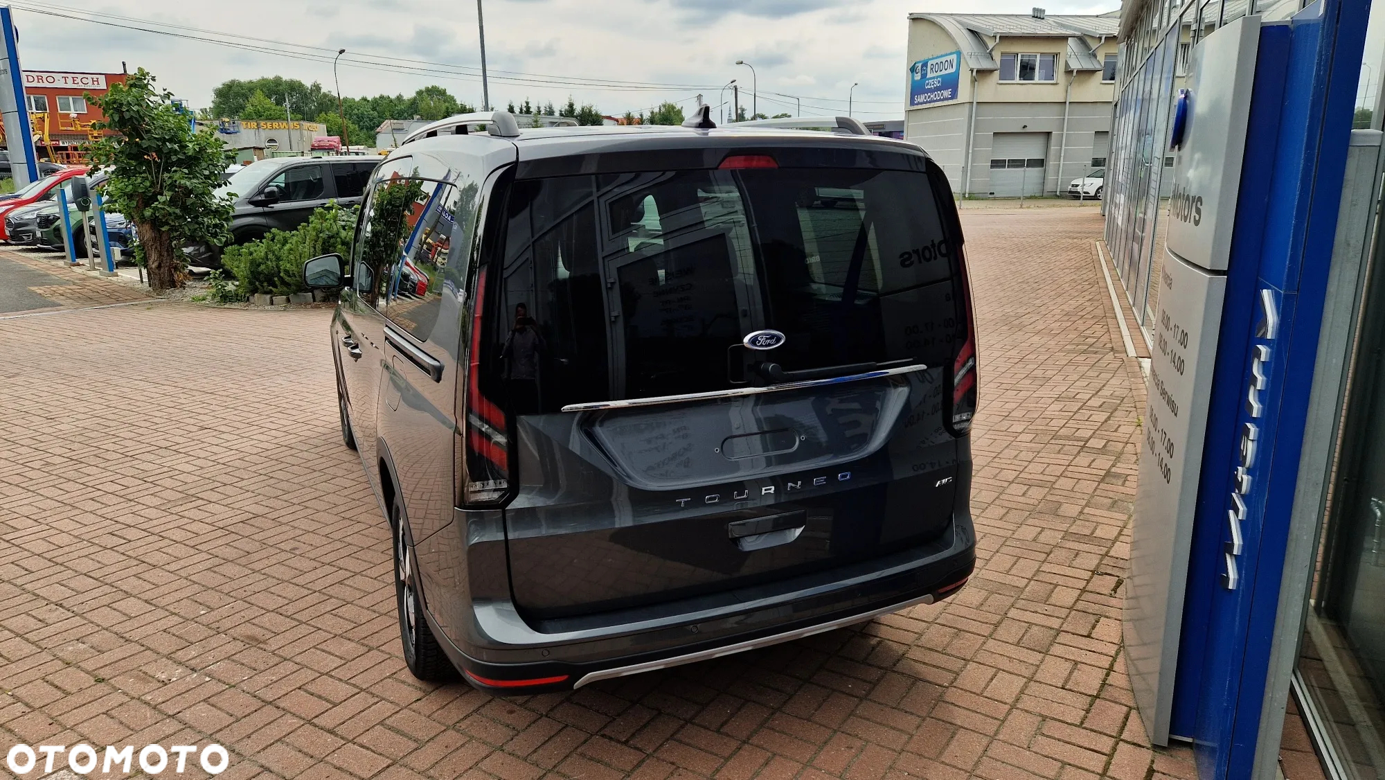 Ford Tourneo Connect Grand 2.0 EcoBlue Active - 11