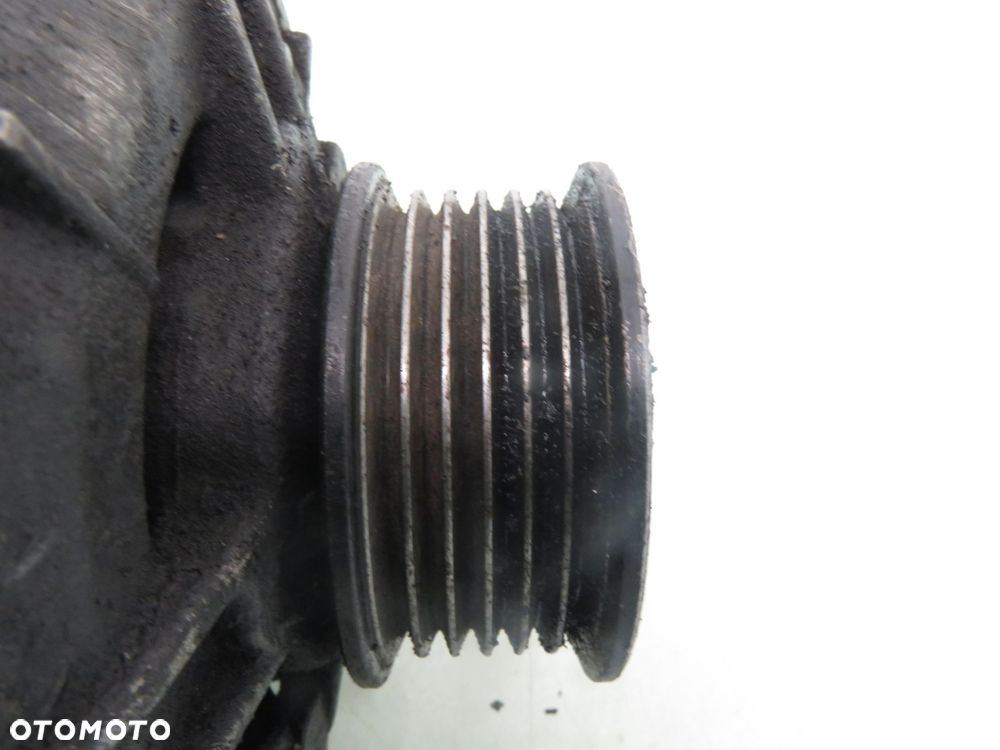 ALTERNATOR VOLVO V40 I Kombi (645) 1.9 DI 102 - D T4 9130274 0123213006 - 3