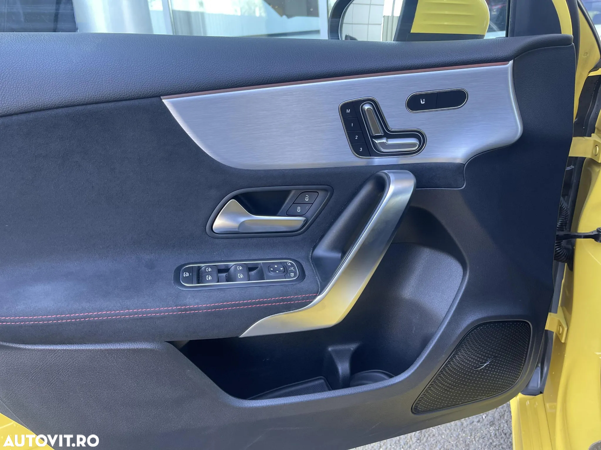 Mercedes-Benz A - 10