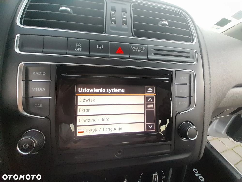 Volkswagen Polo 1.4 TDI (Blue Motion Technology) Comfortline - 23