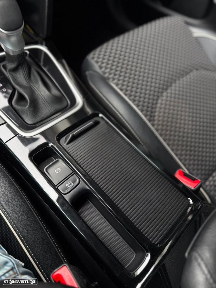 Kia XCeed 1.6 GDi PHEV Tech - 26