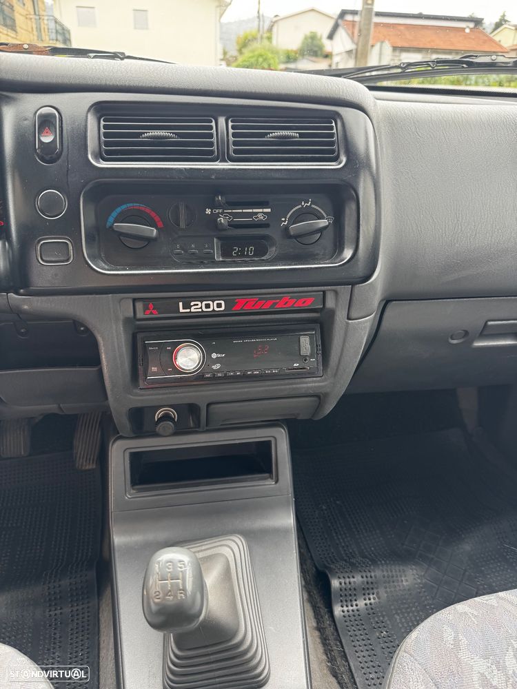 Mitsubishi L200 2.5 TD CD - 13