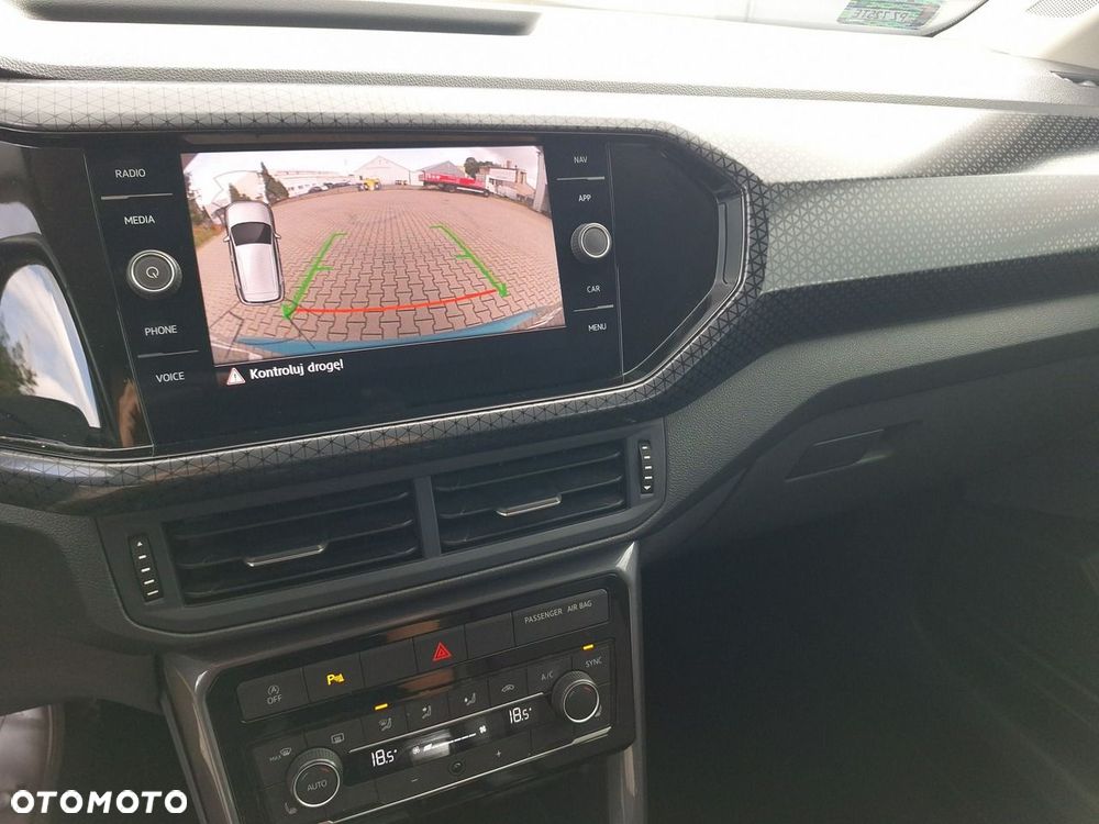 Volkswagen T-Cross 1.0 TSI Style DSG - 23