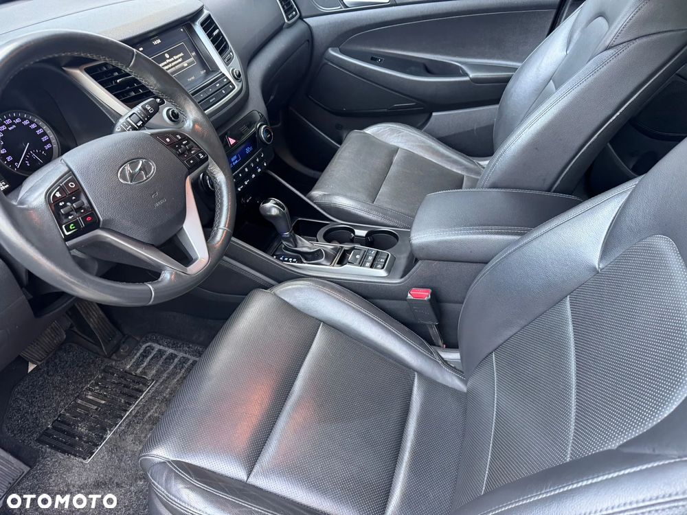 Hyundai Tucson blue 1.7 CRDi 2WD DCT Premium - 19