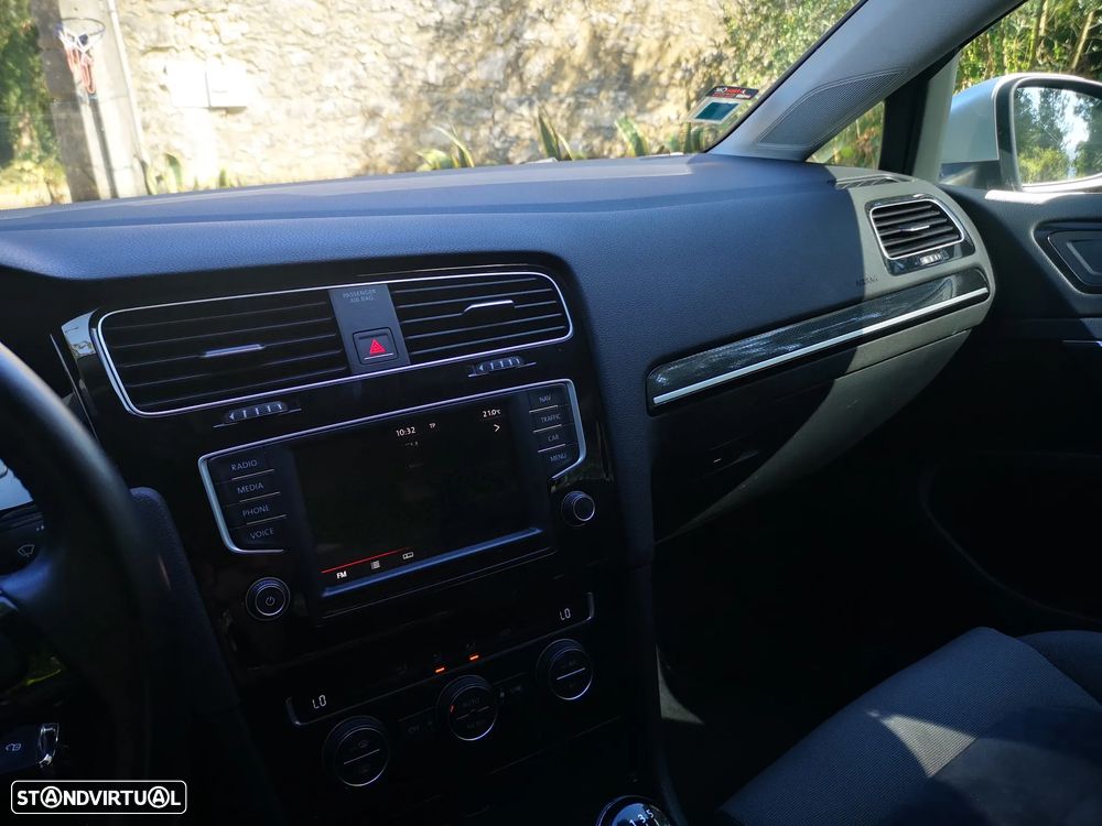 VW Golf Variant 2.0 TDi Highline - 9