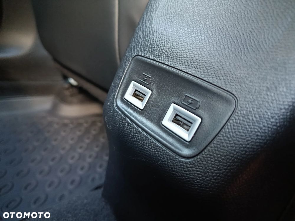 Peugeot 208 TURBO 100 Allure - 11